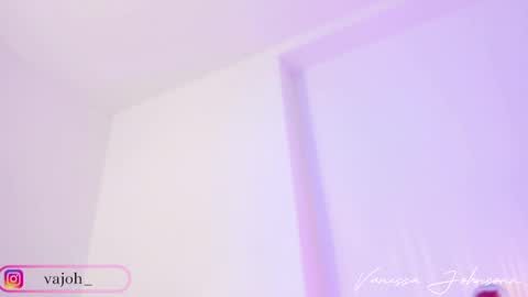 vanessajohnsonn online show from March 9, 2025, 3:11 am