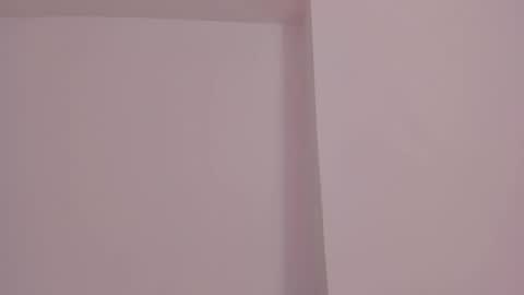 vanessajohnsonn online show from April 28, 2026, 2:27 am