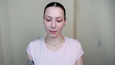 Vanessa online show from April 23, 2026, 5:15 pm