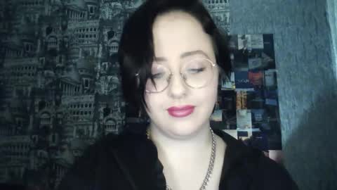 vanessashadow online show from November 27, 2025, 8:44 pm