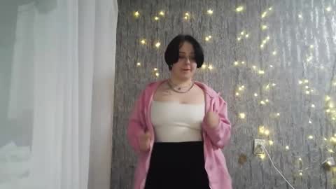 Snapshot of vanessashadow chatting on March 4, 2026, 4:02 pm vanessashadow online show from March 4, 2026, 4:02 pm