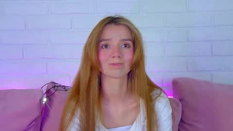 VanessaVienne online show from February 16, 2026, 4:47 pm