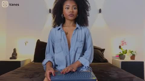 Snapshot of vanestrauss chatting on March 4, 2025, 7:32 pm New account follow me online show from March 4, 2025, 7:32 pm