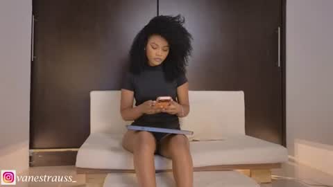 Snapshot of vanestrauss chatting on July 13, 2026, 9:06 pm New account follow me online show from July 13, 2026, 9:06 pm