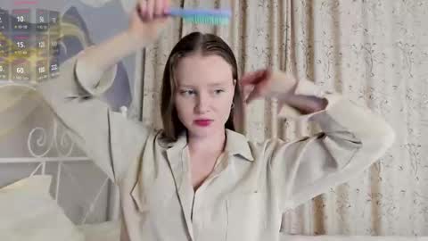 Luna online show from March 20, 2026, 6:35 pm