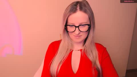 Snapshot of vanillaex_ chatting on February 19, 2026, 4:58 pm Mia online show from February 19, 2026, 4:58 pm