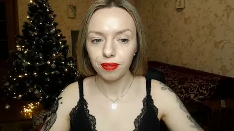 Snapshot of vanillamuffin chatting on December 24, 2024, 9:28 am VanillaMuffin online show from December 24, 2024, 9:28 am