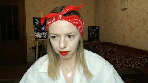 Snapshot of vanillamuffin chatting on January 9, 2025, 4:28 pm VanillaMuffin online show from January 9, 2025, 4:28 pm