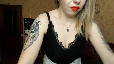 Snapshot of vanillamuffin chatting on January 23, 2025, 4:48 pm VanillaMuffin online show from January 23, 2025, 4:48 pm