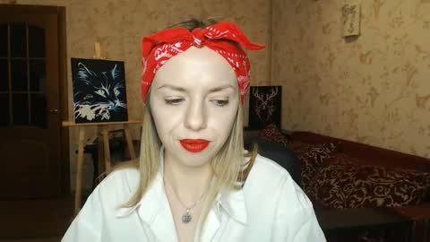 Snapshot of vanillamuffin chatting on January 25, 2025, 10:08 am VanillaMuffin online show from January 25, 2025, 10:08 am