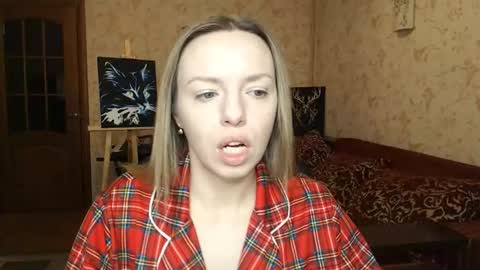 Snapshot of vanillamuffin chatting on February 24, 2025, 7:22 am VanillaMuffin online show from February 24, 2025, 7:22 am