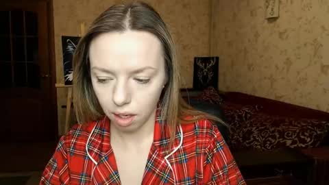 Snapshot of vanillamuffin chatting on February 25, 2025, 6:47 am VanillaMuffin online show from February 25, 2025, 6:47 am