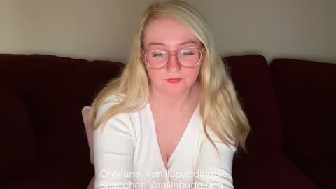 vanillapuddingpie online show from December 6, 2024, 12:56 am