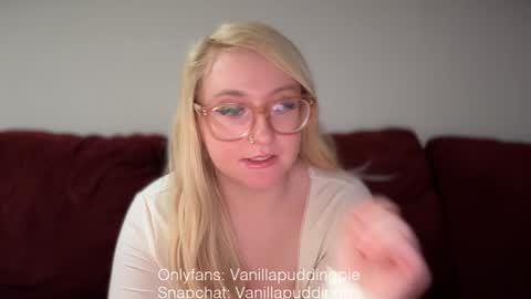 vanillapuddingpie online show from January 9, 2025, 2:01 am