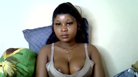 vanillavenus online show from September 15, 2025, 1:33 pm