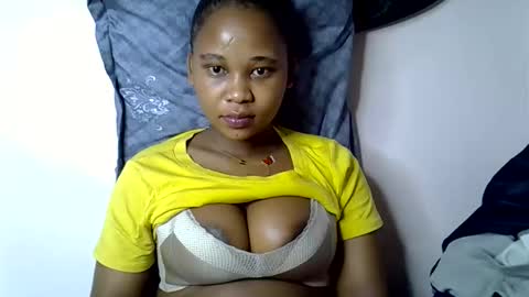 vanillavenus online show from October 17, 2025, 10:45 pm