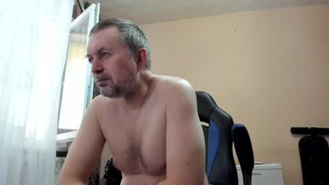 vano_822 online show from May 21, 2026, 7:15 am
