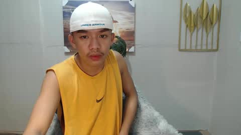 vanxxx2005 online show from December 8, 2024, 3:45 pm