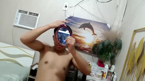 vanxxx2005 online show from March 9, 2025, 10:41 pm