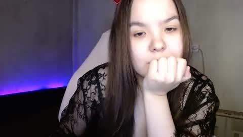 Var Kiss online show from May 25, 2026, 11:38 am