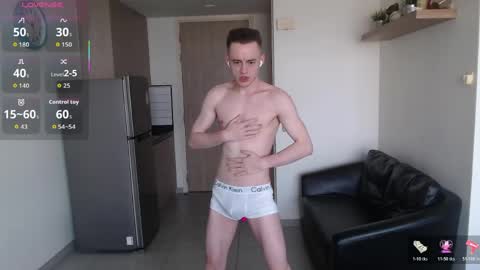 Snapshot of vaso69_ chatting on April 18, 2026, 9:46 am Vaso69 online show from April 18, 2026, 9:46 am