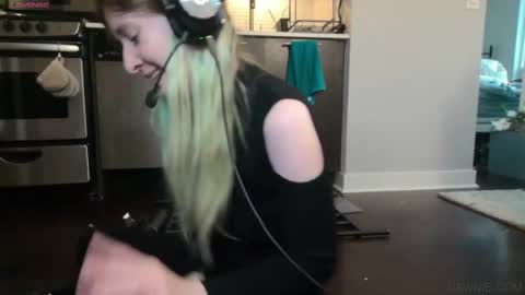 Vawnie Voulphie online show from September 22, 2025, 9:17 pm