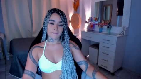 Vayolett Bass online show from April 27, 2026, 6:44 am