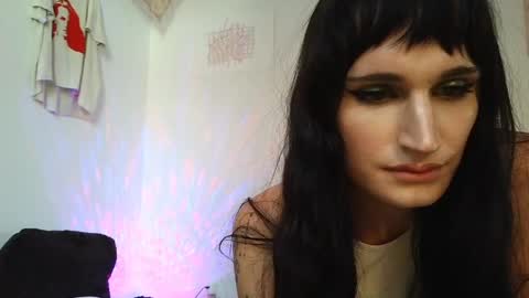 vbaby_666 online show from April 5, 2026, 9:45 pm