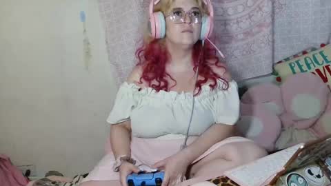 Snapshot of veelehanex3 chatting on July 9, 2026, 4:44 pm Veronica Lehane online show from July 9, 2026, 4:44 pm
