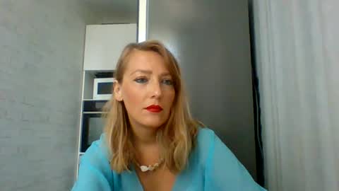 Veessa online show from June 17, 2026, 9:56 am