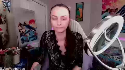 Violet Weatherbee online show from March 11, 2026, 9:32 pm