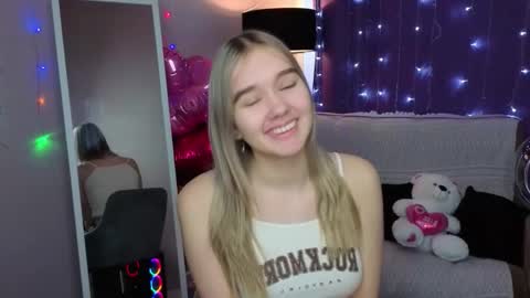 Snapshot of vel1ka chatting on February 15, 2026, 4:53 am Barbara online show from February 15, 2026, 4:53 am