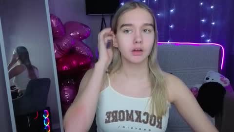 Snapshot of vel1ka chatting on February 18, 2026, 12:23 pm Barbara online show from February 18, 2026, 12:23 pm