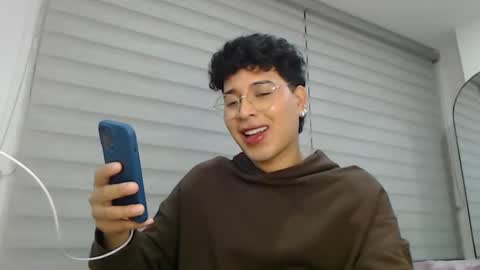 Snapshot of velascosexyboy chatting on January 28, 2025, 2:43 am velascosexyboy online show from January 28, 2025, 2:43 am