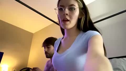 velmaxshaggy online show from March 5, 2025, 4:45 am