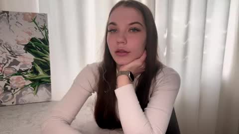 Mila online show from May 14, 2026, 11:28 am