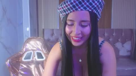 Snapshot of velvet_celeste_b chatting on April 30, 2026, 12:33 pm velvet_celeste_b online show from April 30, 2026, 12:33 pm
