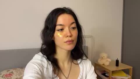 Jess online show from February 22, 2026, 4:46 am