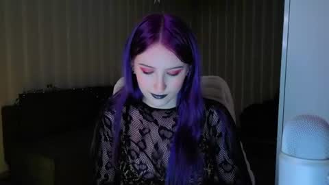Snapshot of velvet_siren chatting on June 26, 2026, 7:57 am Violet online show from June 26, 2026, 7:57 am