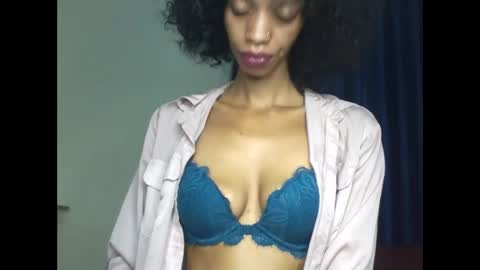 Snapshot of velvetbrownn chatting on April 13, 2026, 1:33 am velvetbrownn online show from April 13, 2026, 1:33 am