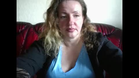 velvetdiamond online show from June 10, 2026, 10:36 am
