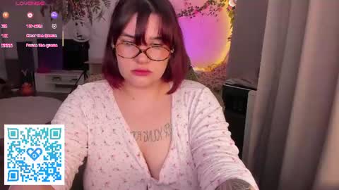 Snapshot of velvetdiva chatting on July 17, 2026, 10:03 pm Luma online show from July 17, 2026, 10:03 pm