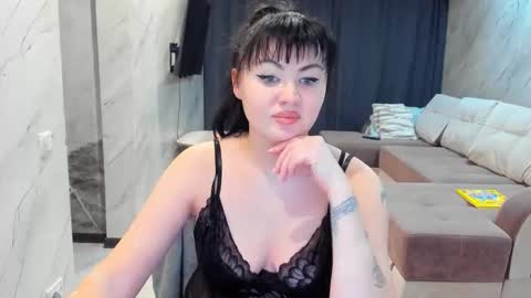 VelvetMila  online show from March 23, 2026, 5:39 pm