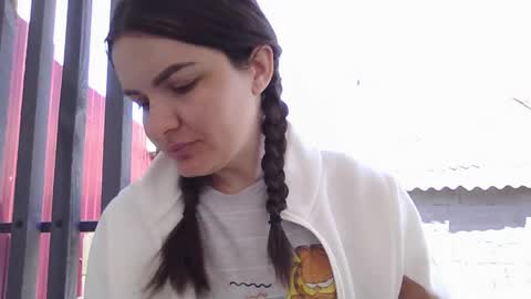 velvetmoon123 online show from May 16, 2026, 11:09 am