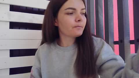 velvetmoon123 online show from May 17, 2026, 9:17 am