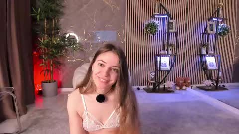 Velvet online show from April 22, 2026, 3:09 am