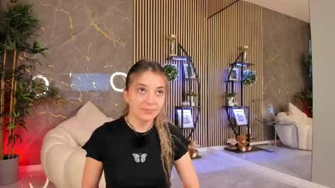 Snapshot of velvetspell chatting on May 10, 2026, 3:12 am Velvet online show from May 10, 2026, 3:12 am