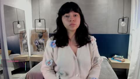 velvettease_ online show from April 16, 2026, 1:12 pm