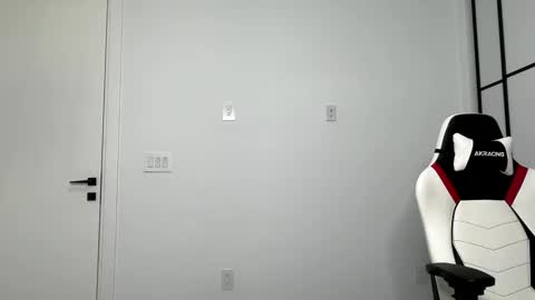 VelvetTGirl online show from February 3, 2026, 2:53 am