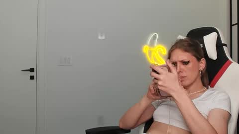 VelvetTGirl online show from February 9, 2026, 8:29 am